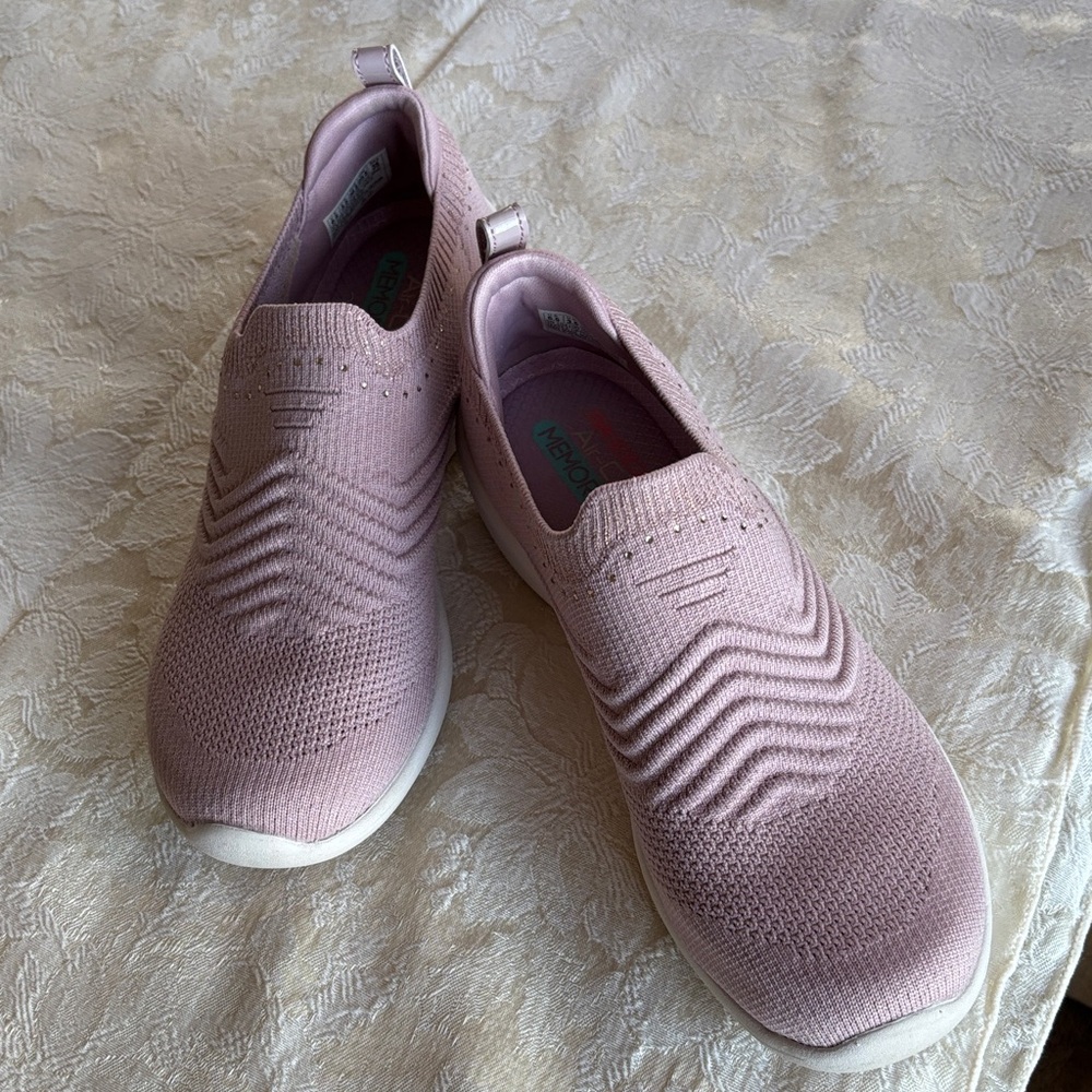 Skechers Women's Knit Slip-On Sneakers - Light Lavender/Pink